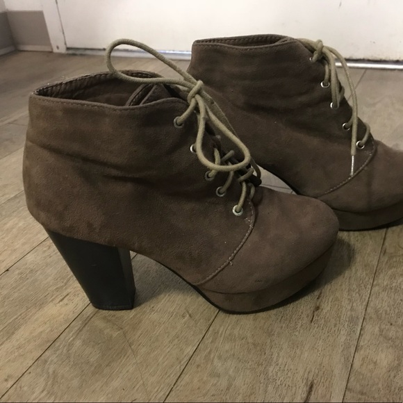 Meet your Posher, Erica - Picture 12 of 17